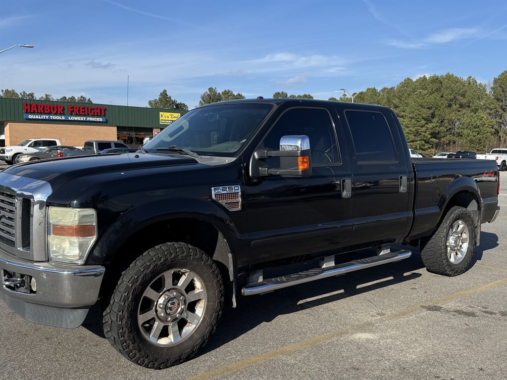 2008 Ford F-250 Super Duty Lariat's photo