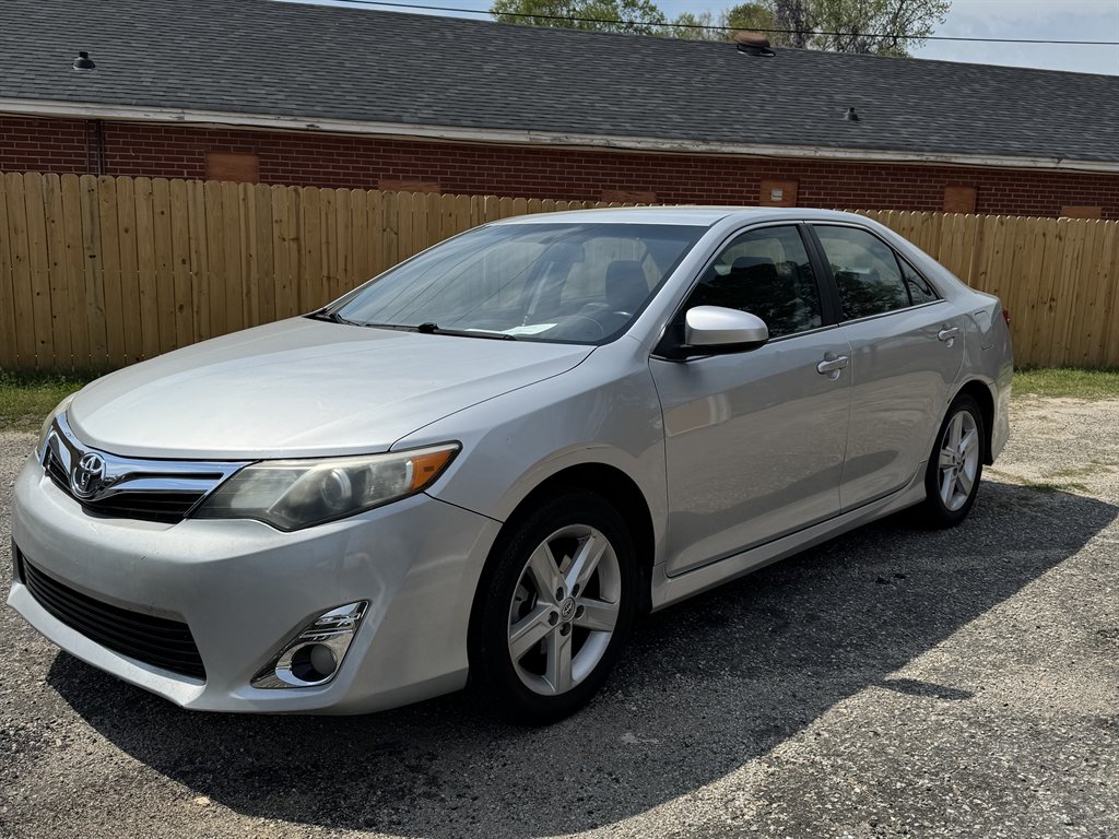 2014 Toyota Camry SE