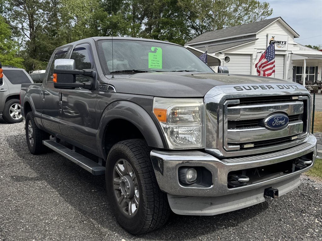 2013 Ford F-250 Lariat 4x4 Crew Cab 172 in's photo