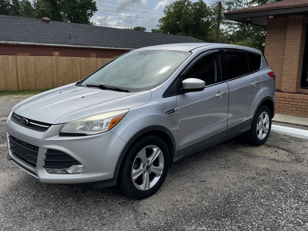 2015 Ford Escape SE's photo